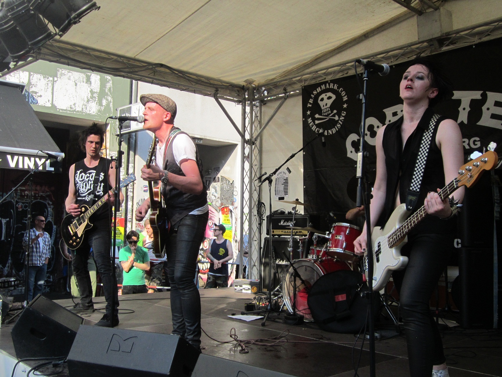 band 1
