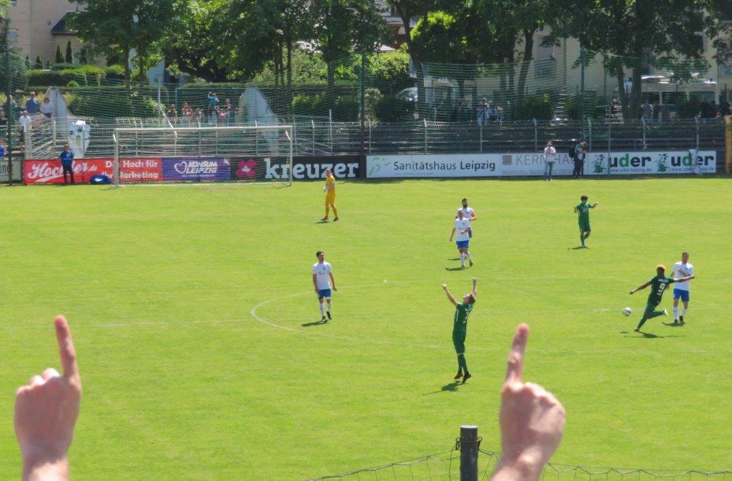HL Chemie vs FCO 2. Halbzeit der Moment des Abpfiff IMG 2051