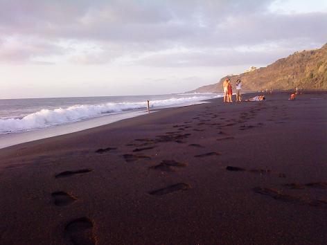 cap verde 2010 2 sao vicente strand